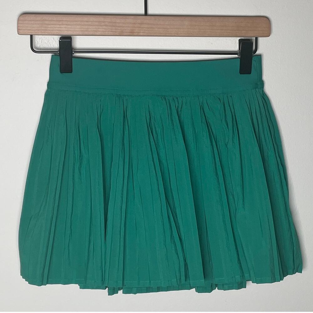 Lululemon Varsity HighRise Pleated Tennis Skirt Preppy Country Club Euro W8AJYS